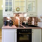 Discover - 8 Rakowicka St - Stylish Balcony With Netflix *