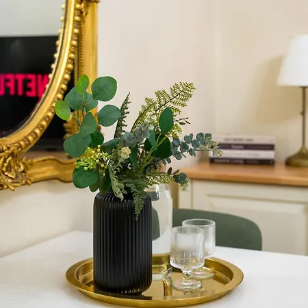 Discover - 8 Rakowicka St - Stylish Balcony With Netflix Kraków